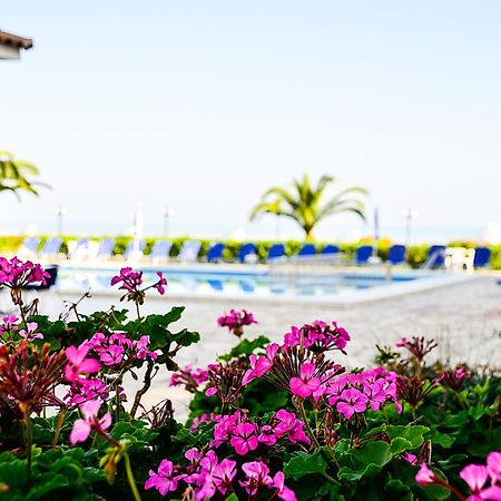 Meridien Beach Hotel Argassi Bagian luar foto