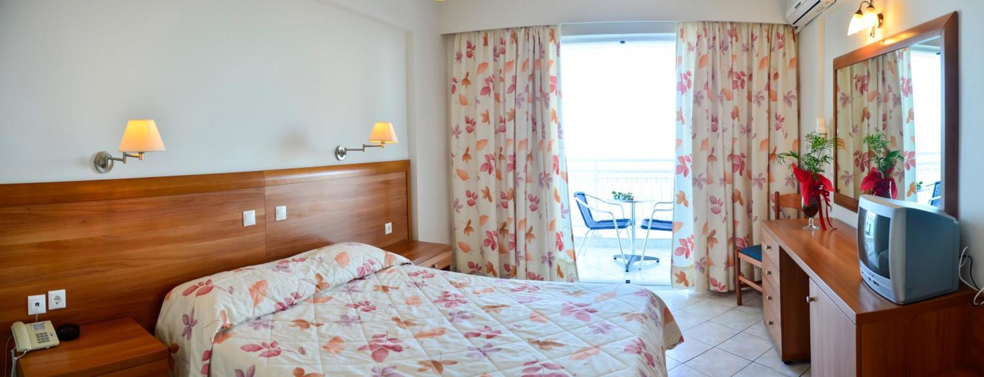 Meridien Beach Hotel Argassi Bagian luar foto
