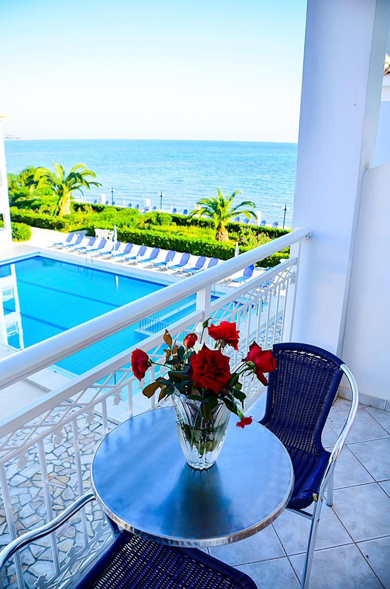 Meridien Beach Hotel Argassi Bagian luar foto